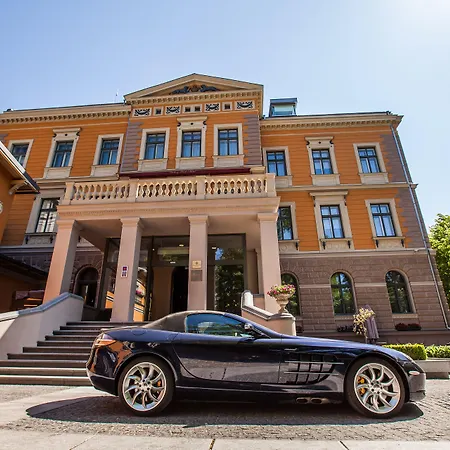 Gallery Park & Spa, A Chateaux & Collection