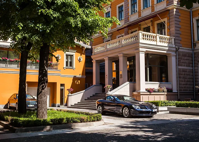 Viesnīca Gallery Park & Spa, A Chateaux & Collection 5*