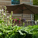 Готель Gallery Park & Spa, A Chateaux & Collection 5*