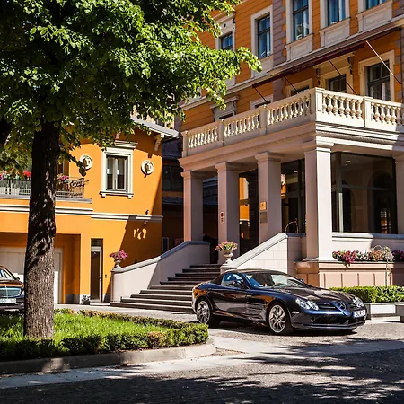 מלון Gallery Park & Spa, A Chateaux & Collection 5*